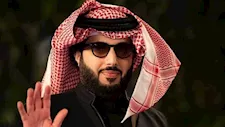 تركي آل الشيخ يصل مصر لحضور العرض العالمي لفيلم "7 Dogs"