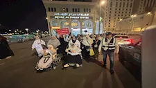 دموع الفرحة تزين استقبال حجاج القرعة بمكة.. وصول 22 ألفًا و700 مصري للأراضي المقدسة (صور)