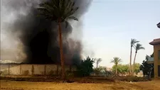 دون إصابات.. السيطرة على حريق التهم 3 هناجر بأبو النمرس | صور 