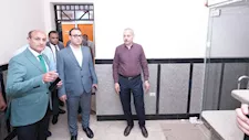 محافظ أسيوط يتفقد جاهزية المكتب النموذجي للتصديقات -صور