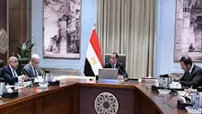 مدبولي يعلن زيادة 20% على أسعار كهرباء المطاعم والكافيهات في هذه الحالة
