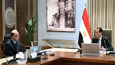  الحكومة تستعرض استراتيجية جديدة لتحسين مناخ الاستثمار في مصر