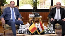 وزير الطيران يبحث مع سفير بلجيكا تعزيز التعاون الجوي - تفاصيل