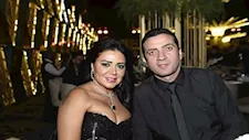 رانيا يوسف تشارك متابعيها صورة رومانسية مع زوجها