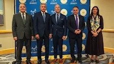 وزير السياحة يبحث مع اتحاد منظمي الرحلات الأمريكي زيادة الحركة الوافدة إلى مصر