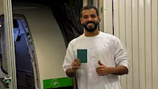 بسبب رسالة تقنية.. تفاصيل أزمة حج البلوجر محمد طاهر بعد إعلانه حلها
