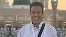 درة وأحمد حاتم ومحمد هنيدي وتامر عاشور.. نجوم الفن يؤدون مناسك الحج في
