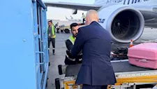 رئيس "القابضة لمصر للطيران" يتفقد انتظام التشغيل بمطار القاهرة في أول أيام العيد