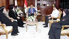 قيادات الكنائس الأرثوذكسية والإنجيلية والكاثوليكية تهنئ محافظ بني سويف بعيد الأضحى- صور