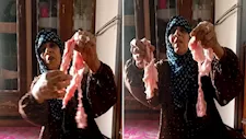 بعد واقعة "سيدة كيس اللحمة".. طبيبة تكشف الجانب المظلم لـ "هوس التريند"