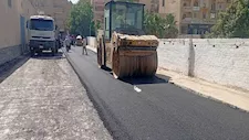 بالصورـ محافظ أسيوط يعلن بدء رصف شوارع مدينة منفلوط ضمن الخطة الاستثمارية