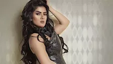 تفاصيل القبض على الفنانة ياسمينا المصري بتهمة السب والتشهير