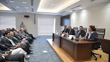 برلمانية: الهاتف الذكي أصبح شرطًا أساسيًا للاندماج في الخدمات الرقمية