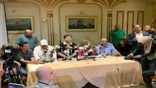 "غلطة عمري".. حقيقة ندم هاني شاكر على تولي منصب نقيب الموسيقيين