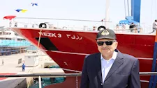 تدشين "رزق 2" و"رزق 3".. قناة السويس تدخل عصر صيد أعالي البحار بسفن متطورة