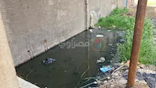 شوارع غارقة.. الصرف الصحي يحاصر أهالي دسوق بكفر الشيخ (فيديو وصور)