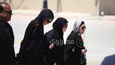 بالصور.. ميرفت أمين بالحجاب في جنازة هاني شاكر