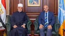 محافظ الإسكندرية يبحث مع مفتي الجمهورية إنشاء فرع لدار الإفتاء-صور