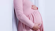 8 حالات لا تناسبها الولادة الطبيعية.. منها وضعية الجنين