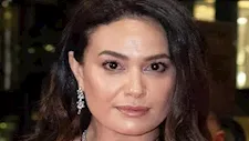 هند صبري تنشر صورا خلال زيارة تونس بدون والدتها.. ومنة شلبي تعلق 