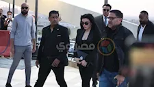وسط حراسة.. وصول هيفاء وهبي عزاء الراحل هاني شاكر 