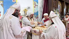  أسقف الوادي الجديد يترأس قداس عيد دخول المسيح أرض مصر