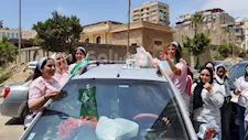 فرحتان في وقت واحد.. لجان إعدادية بورسعيد تتحول إلى مدرج للاحتفال بكأس المصري
