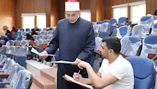 رئيس جامعة الأزهر يتفقد امتحانات كتب التراث بكلية الدراسات العليا