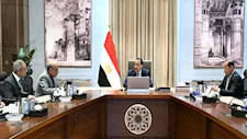 مدبولي يتابع إجراءات تمويل مشروعات الطاقة النظيفة وربطها بالشبكة القومية