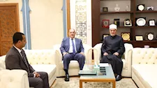 مفتي يستقبل مساعد وزير الخارجية للعلاقات الثقافية لتعزيز التعاون المشترك