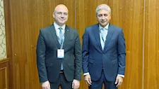 وزير السياحة يبحث مع نظيره البلغاري زيادة الرحلات وتنشيط السياحة بين البلدين