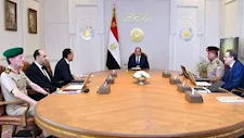 الرئيس السيسي يتابع حوكمة التعيينات ويؤكد تطبيق الكفاءة والشفافية بالجهاز الإداري