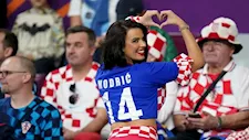 أجمل مشجعة بكأس العالم تثير الجدل بإطلالات جريئة في مونديال 2026