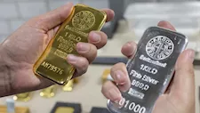 الفضة أم الذهب.. أيهما أفضل للاستثمار؟ رئيس الشعبة يوضح