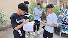 صور.. طلاب الثانوية الأزهرية يؤدون امتحان الفيزياء
