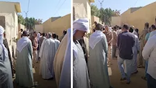 على كرسي متحرك.. أب قعيد يشيع زوجته وأبناءه الأربعة ضحايا حادث قطار السويس بالفيوم