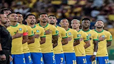 بعد صدمة المونديال.. طائرة البرازيل تعود إلى الوطن بلاعب واحد.. ما القصة؟