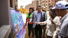 وزيرة الإسكان تتفقد مشروع "ديارنا" بالقاهرة الجديدة وتتابع معدلات التنفيذ