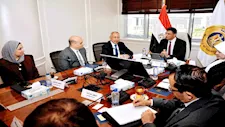وزير الصناعة يبحث مع الأكاديمية العربية للعلوم تعزيز التعاون المشترك 