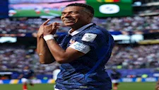 النرويج ضد فرنسا.. مبابي يقود هجوم الديوك وهالاند علي الدكة 