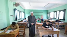 سهل بس طويل.. آراء طلاب الثانوية الأزهرية بجنوب سيناء في امتحان الفقه