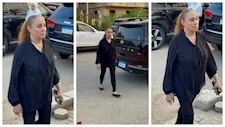 بالملابس السوداء.. شيرين أول حضور عزاء الفنان محمد مرزبان