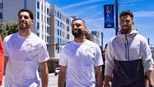 قبل ودية البرازيل.. جولة سير لمنتخب مصر في شوارع أمريكا (صور)
