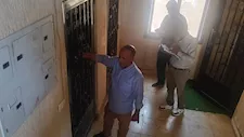 صور| عقوبة تصل لسحب الشقة.. كيف تواجه الإسكان الوحدات المغلقة؟