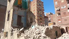 لخطورتها على المواطنين.. إزالة 21 عقارًا آيلًا للسقوط في الإسكندرية -صور