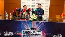 بالفيديو والصور- سعد الصغير يوقف حفله في مهرجان موازين بسبب الآذان