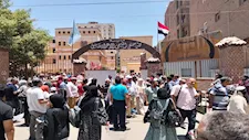 "البداية فتحت نفسنا".. سهولة الدينية والوطنية تُطمئن طلاب الثانوية العامة بأسيوط -صور