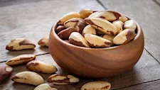  كيف يعزز تناول الجوز البرازيلي صحة الغدة الدرقية؟ 