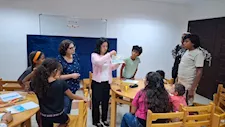 بالتلوين والقص والتركيب.. أطفال شرم الشيخ يكتشفون أسرار الحياة