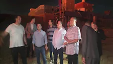 22 سيارة إسعاف وإطفاء و10 لودرات.. محافظ القليوبية يتابع ميدانيًا حريق